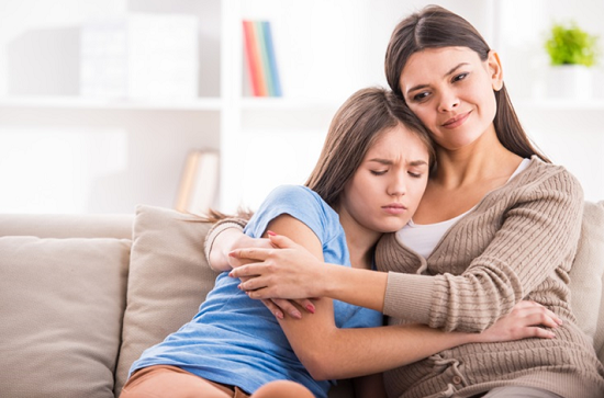 إزاى تخلى بنتك واثقة من نفسها طول الوقت؟