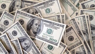 ما سبب ارتفاع سعر الدولار