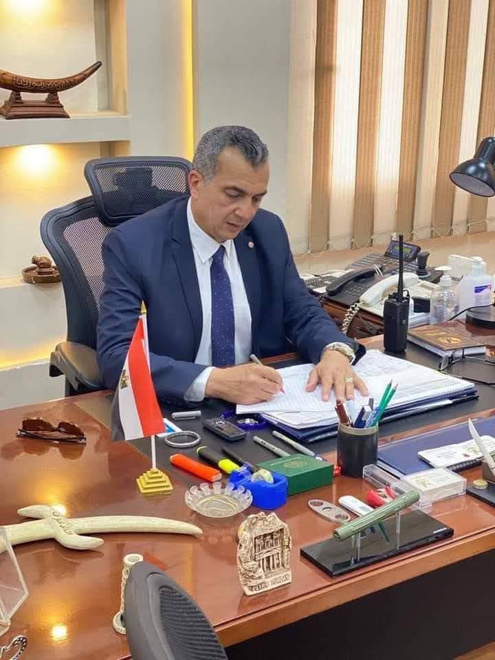 من هو اللواء خالد عوف